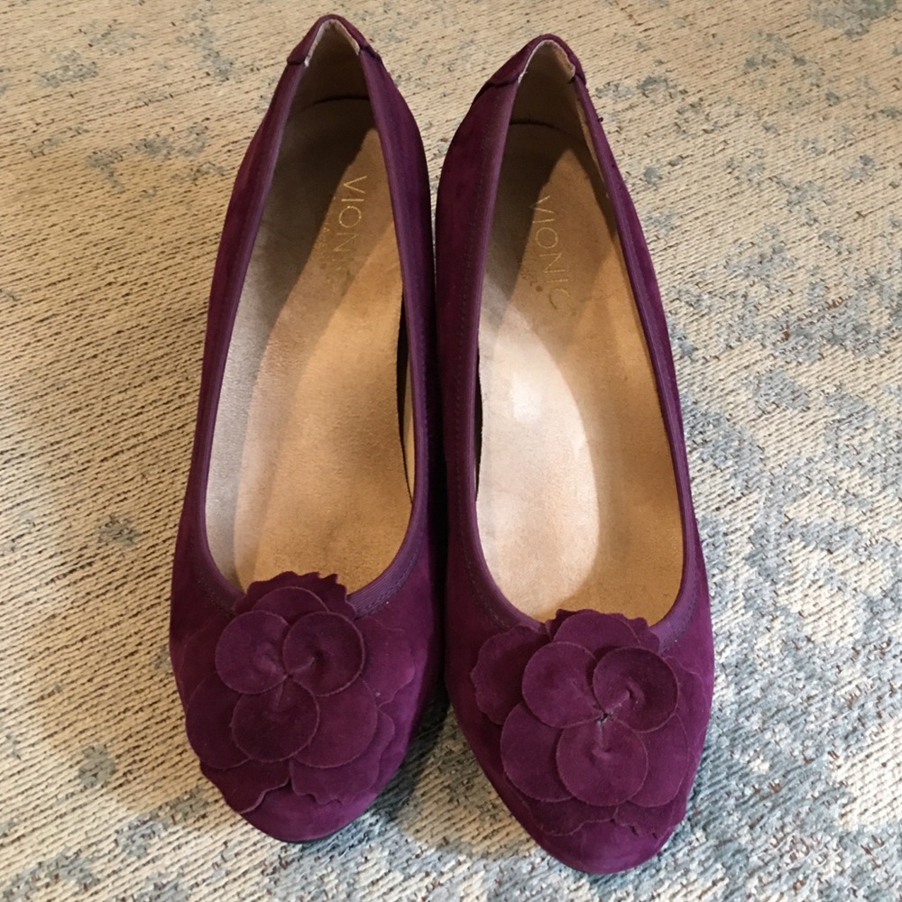 Vionic Hayes Suede Leather Wedge - Sz 8